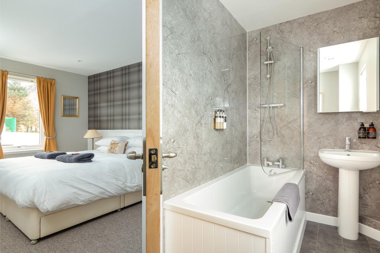 Highland Holiday Cottages Newtonmore Extérieur photo